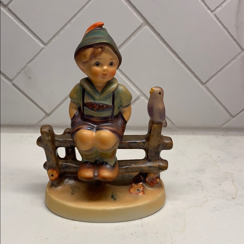 Hummel Figurines 111 3/0